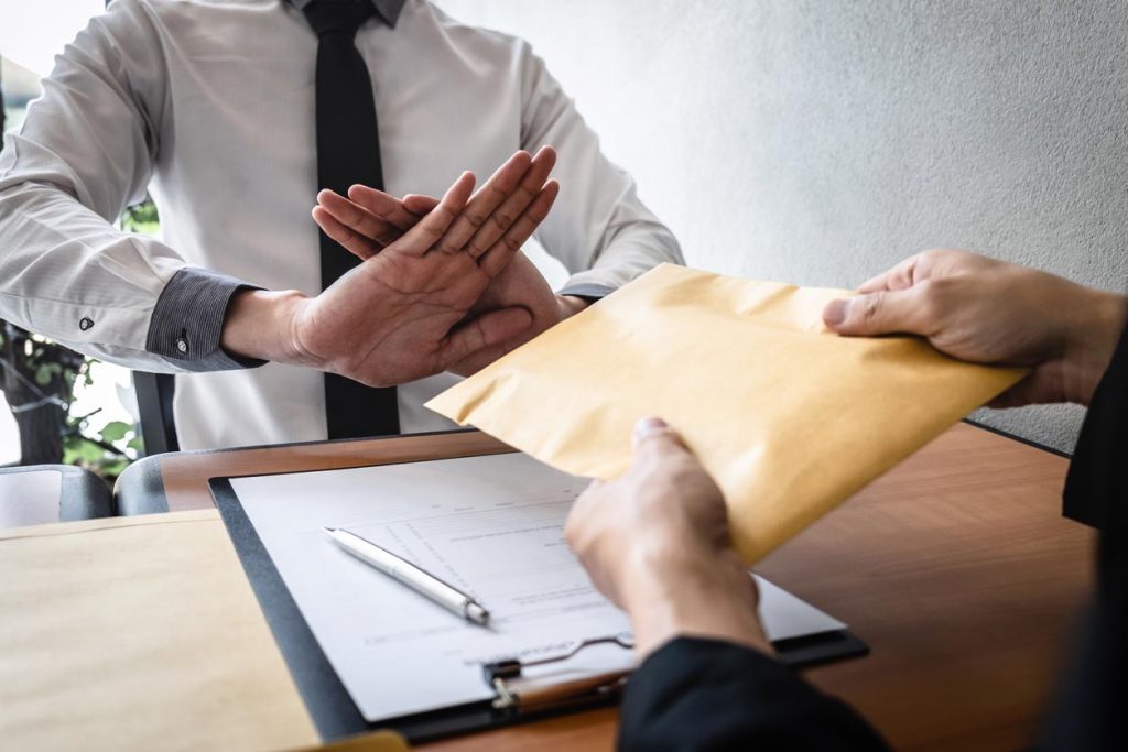 Successions internationales : la CJUE précise les conditions de validité des déclarations de renonciation à la succession - Avocat Avignon Nîmes