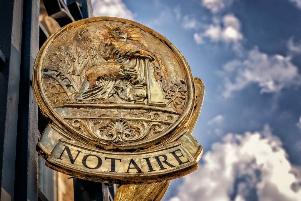 Responsabilité du Notaire et omission d’une servitude – Avocat AVIGNON